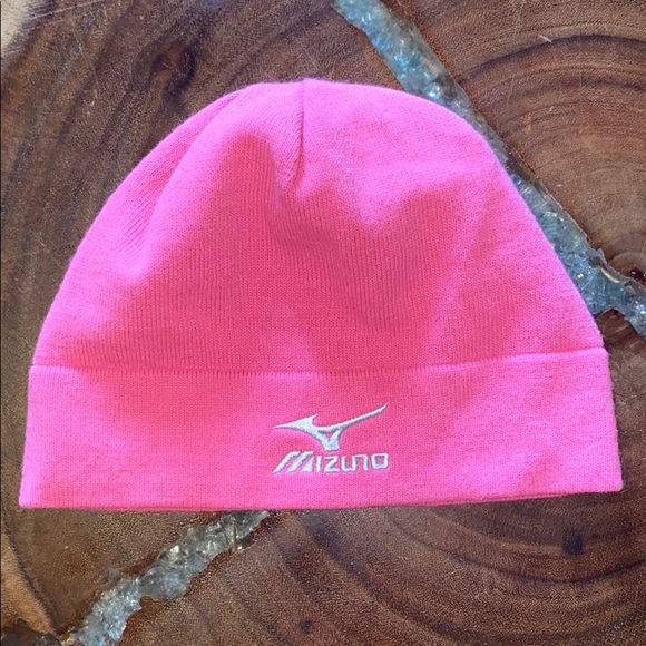mizuno beanie hat
